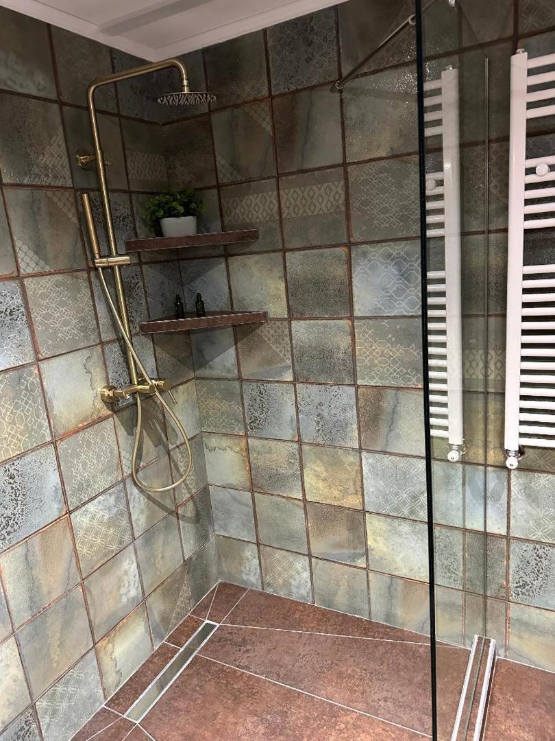 אלכסנדרופולי Gardens Of Babylon Suite By Heaven'S Hall Luxury Suites מראה חיצוני תמונה