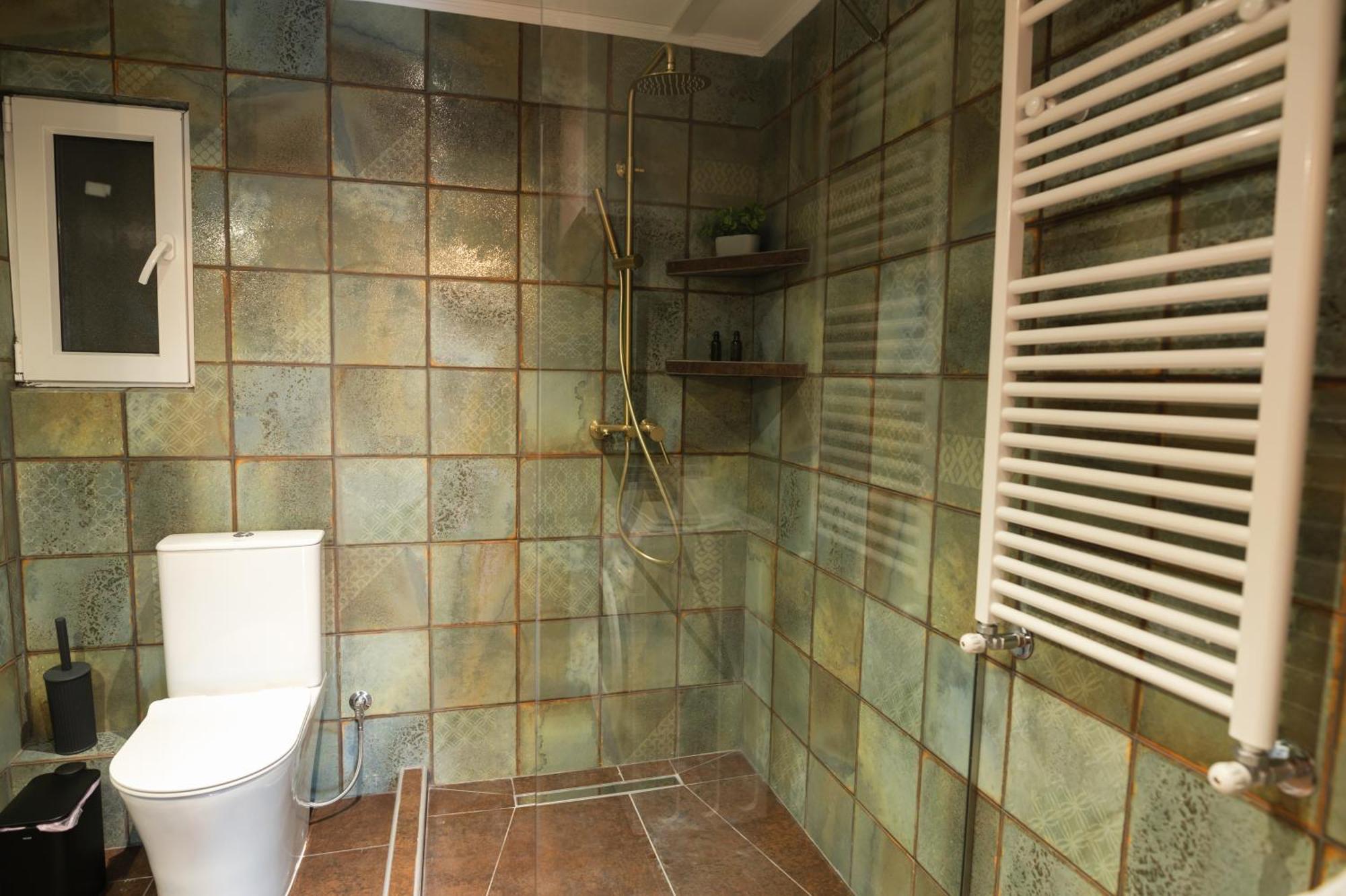 אלכסנדרופולי Gardens Of Babylon Suite By Heaven'S Hall Luxury Suites מראה חיצוני תמונה
